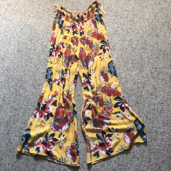 Tularosa Ava floral set — pants and tube top - Picture 7 of 8